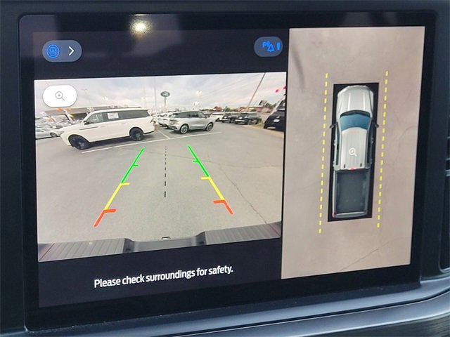 Certified 2023 Ford F350 Lariat w/ Chrome Package image 21