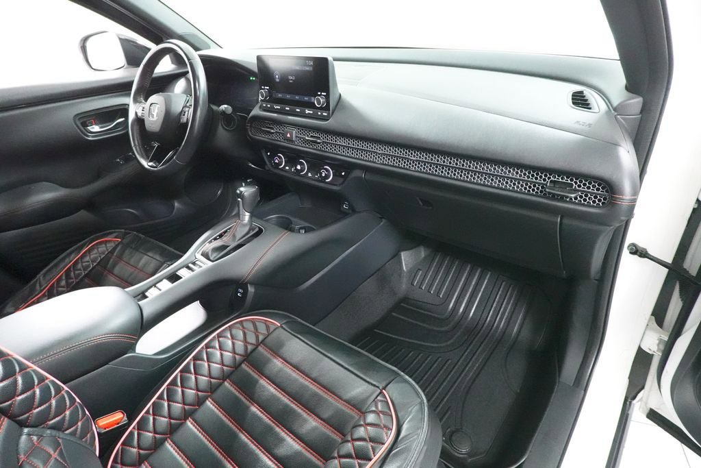 Used 2024 Honda HR-V Sport image 32