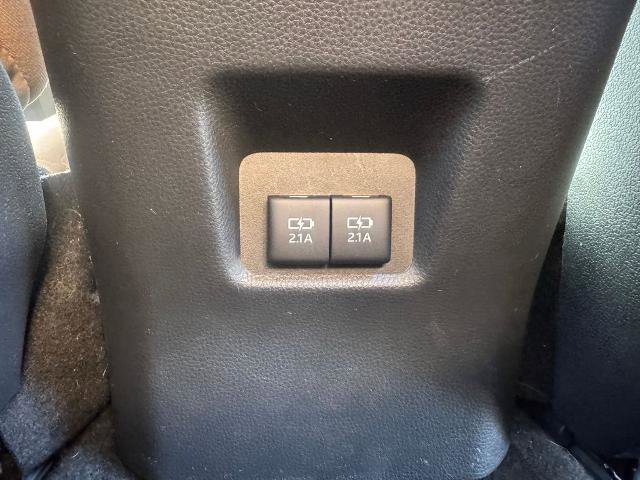 Used 2019 Toyota RAV4 XLE w/ Convenience Package FWD image 16