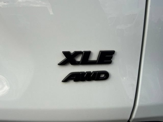 Used 2020 Toyota RAV4 XLE w/ All Weather Liner Package AWD/4WD image 9
