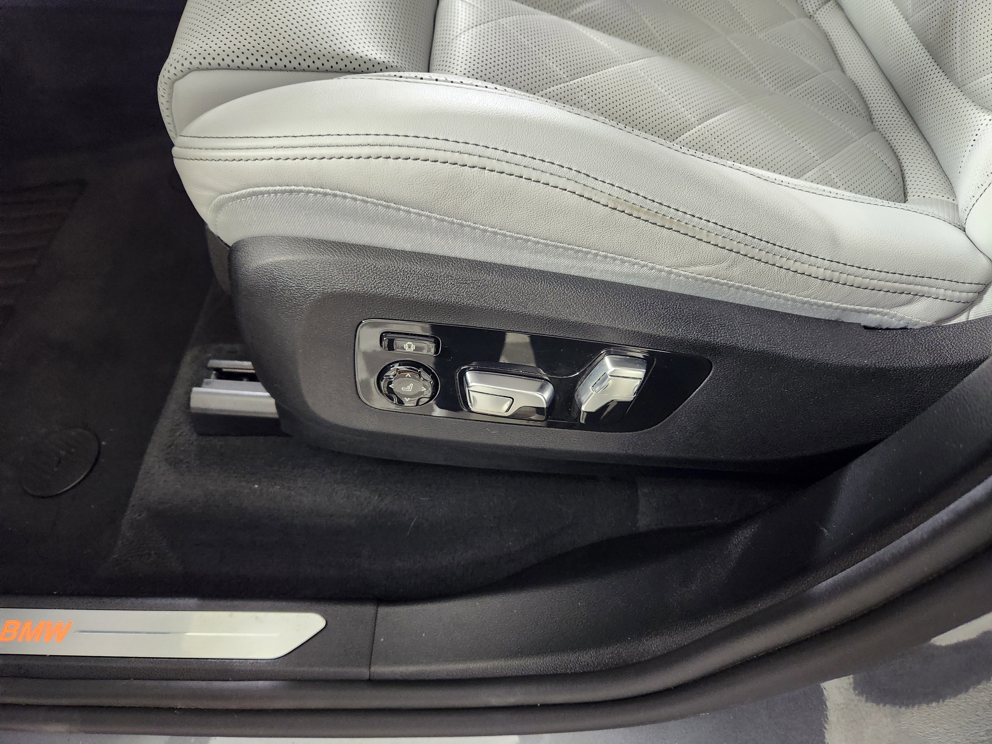 Used 2025 BMW X5 xDrive40i image 13