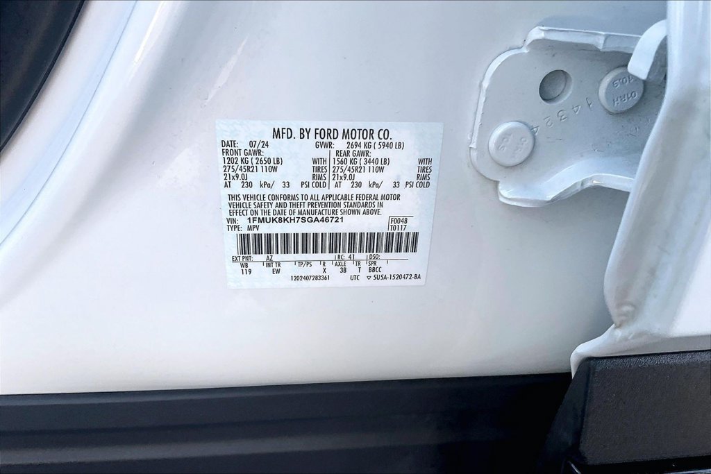 Certified 2025 Ford Explorer ST-Line w/ Premium Package AWD/4WD image 34