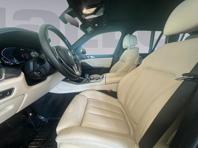 Used 2022 BMW X5 xDrive45e w/ Luxury Seating Package AWD/4WD image 10