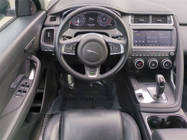 Used 2020 Jaguar E-PACE SE image 16