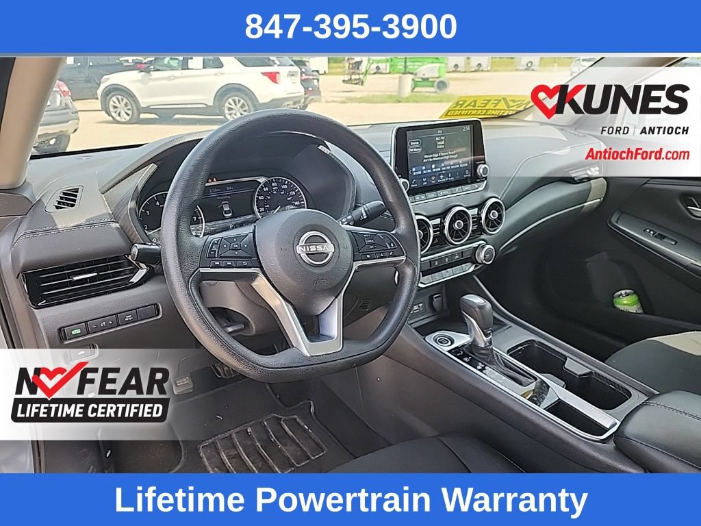 Used 2024 Nissan Sentra SV FWD image 11