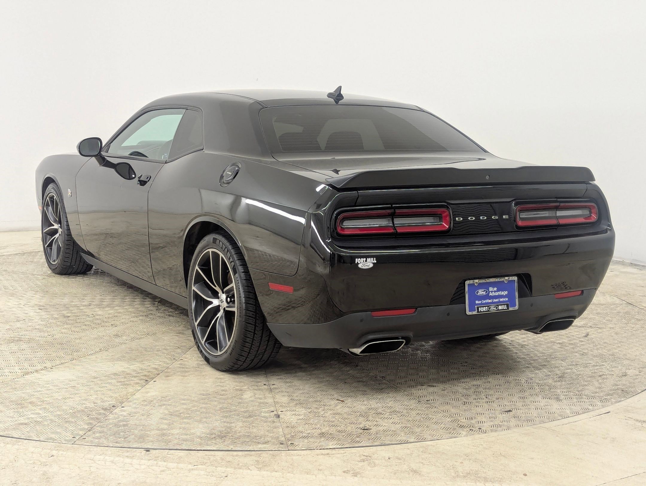 Used 2018 Dodge Challenger R/T Scat Pack image 3