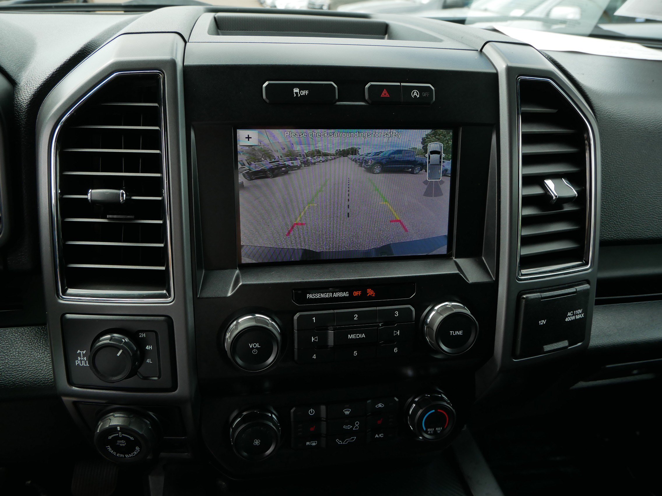 Certified 2019 Ford F150 XLT w/ Equipment Group 302A Luxury AWD/4WD image 30