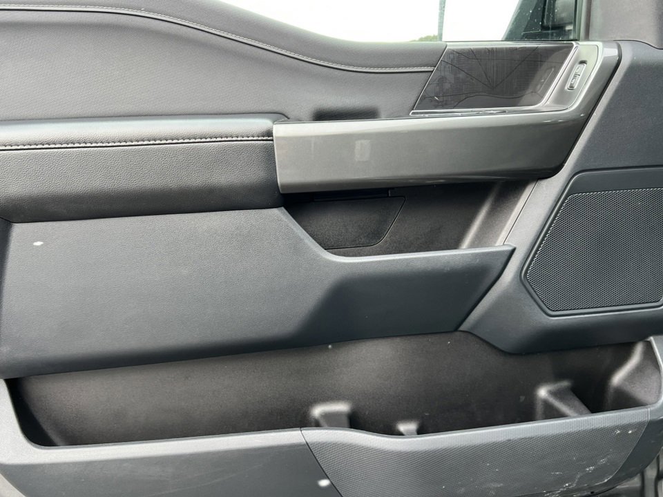 Certified 2022 Ford F150 XLT w/ Equipment Group 302A High image 22