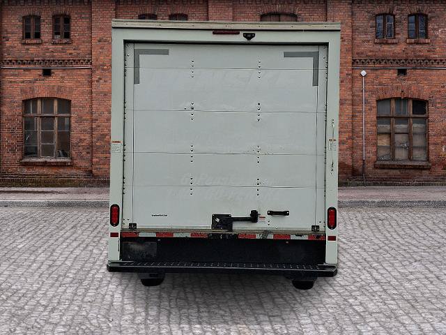 Used 2021 GMC Savana 3500 w/ Power Convenience Package RWD image 5