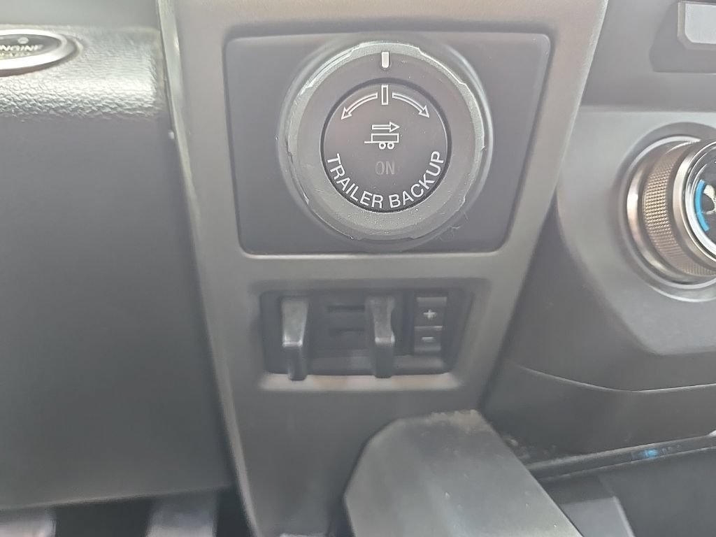 Certified 2017 Ford F150 Raptor w/ Equipment Group 802A Luxury AWD/4WD image 30