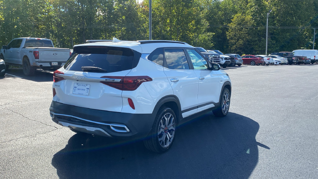 Used 2022 Kia Seltos SX w/ Sunroof Package AWD/4WD image 5