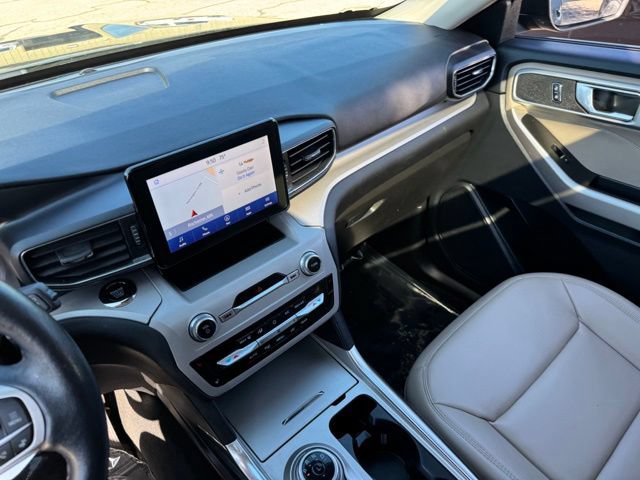 Certified 2023 Ford Explorer XLT w/ Equipment Group 202A AWD/4WD image 28