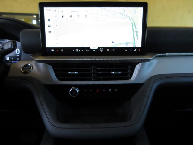 Certified 2025 Ford Explorer Active w/ Active Comfort Package image 18