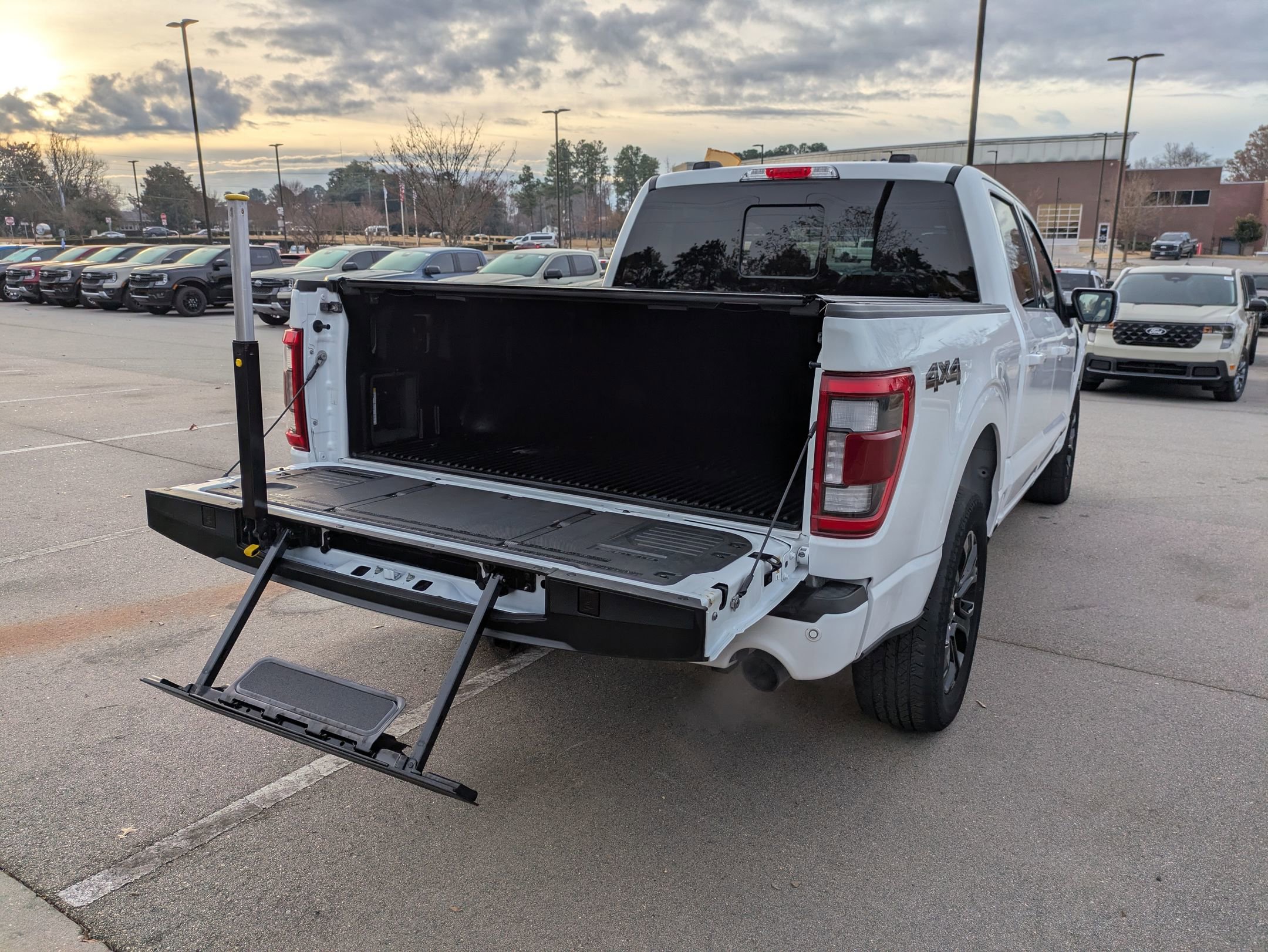 Certified 2023 Ford F150 Lariat w/ Equipment Group 502A High image 36