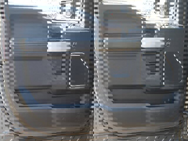 Certified 2022 Ford F250 Lariat w/ Black Appearance Package image 38