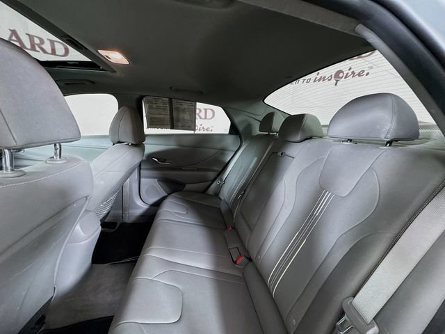 Used 2022 Hyundai Elantra SEL w/ Convenience + Premium Package image 29