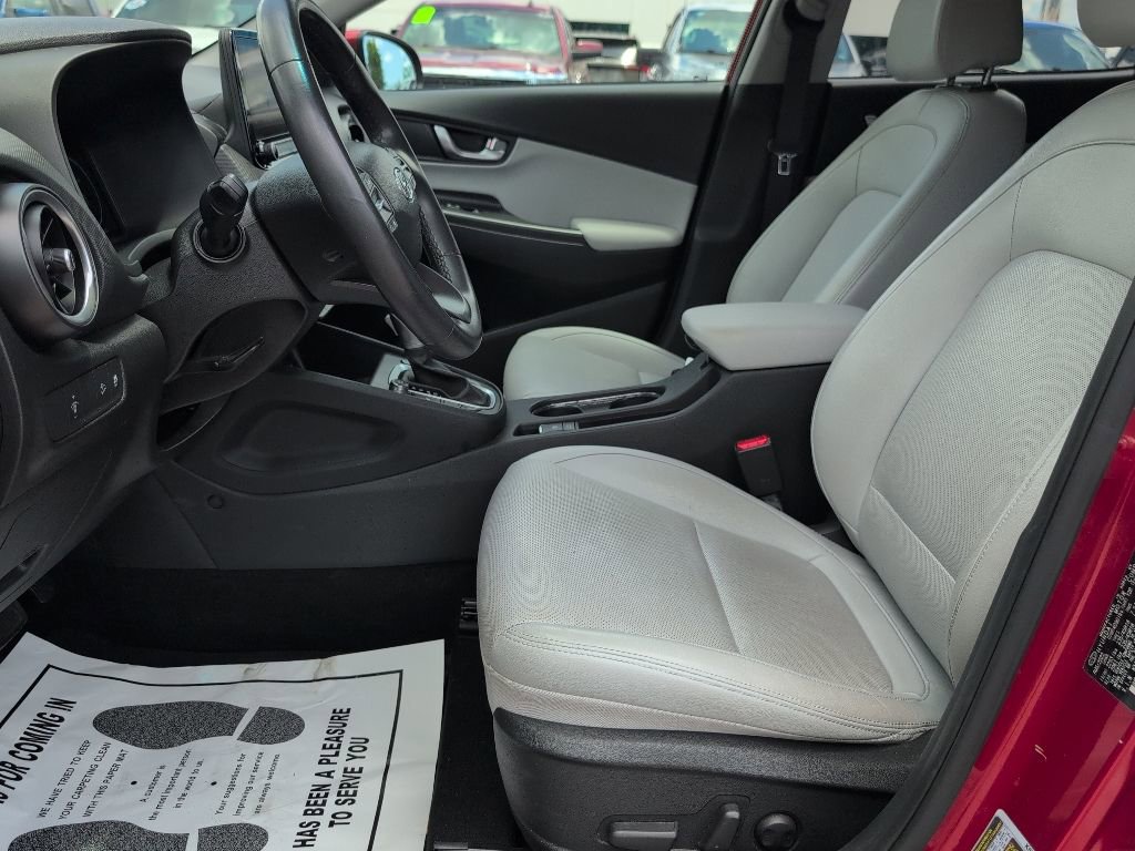 Used 2023 Hyundai Kona Limited FWD image 8