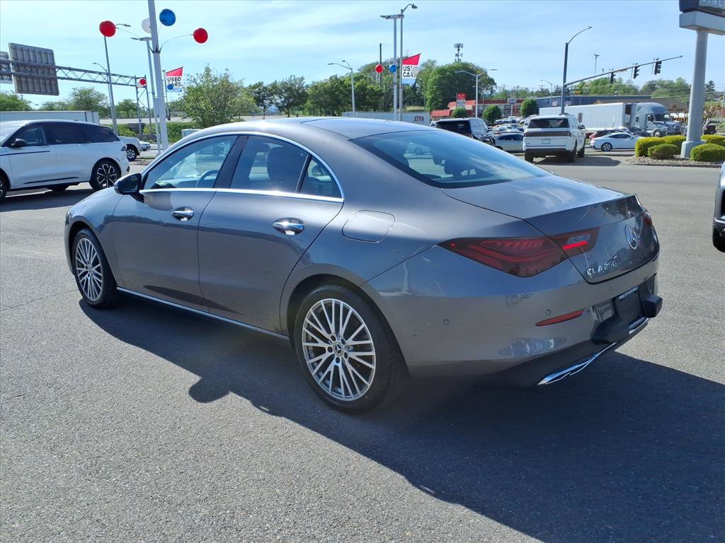 Used 2025 Mercedes-Benz CLA 250 image 3