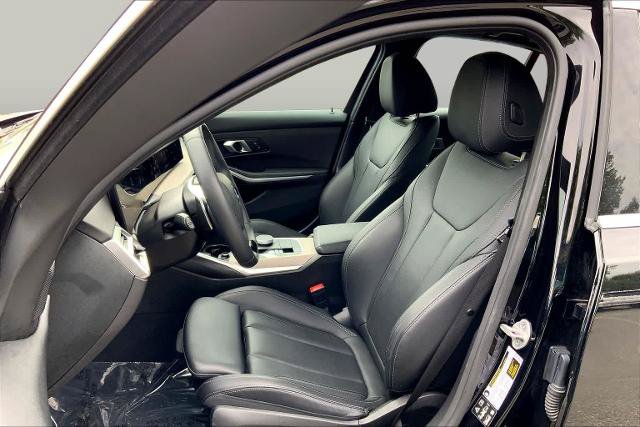 Used 2025 BMW 330i xDrive Sedan AWD/4WD image 9