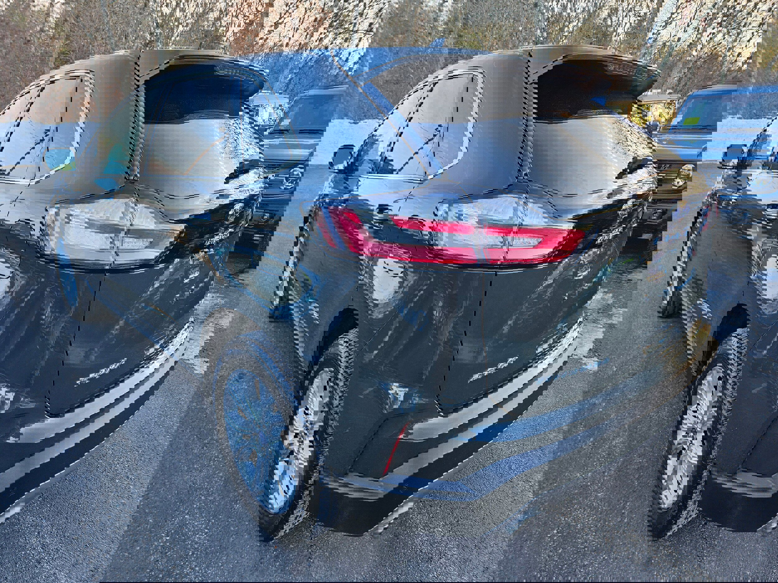 Certified 2022 Ford Edge Titanium w/ Equipment Group 301A image 5