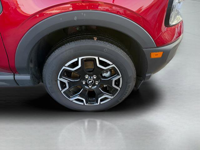 Certified 2025 Ford Bronco Sport Outer Banks w/ Outer Banks Tech Package+ AWD/4WD image 32