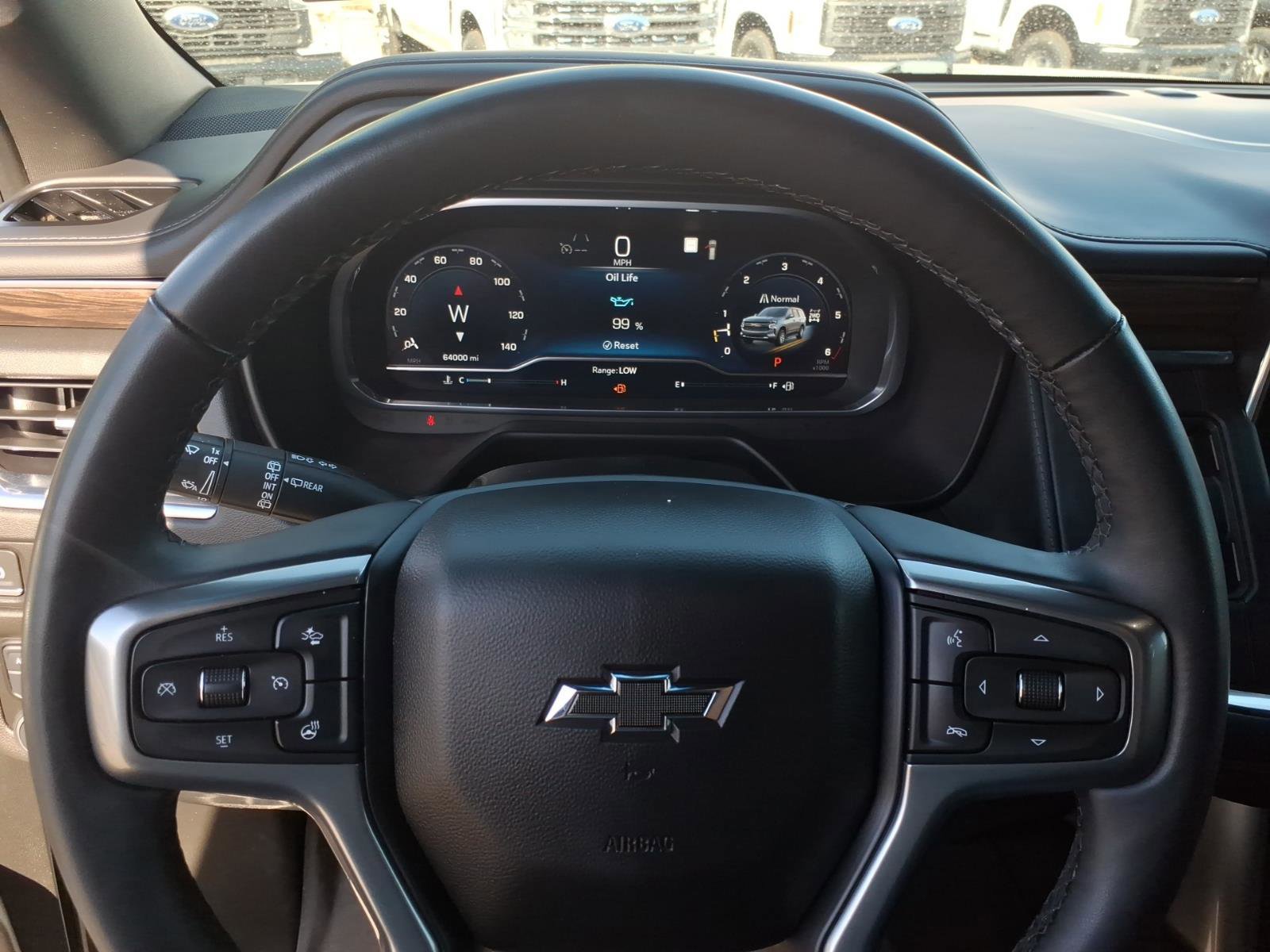 Used 2023 Chevrolet Tahoe Z71 w/ Luxury Package image 17