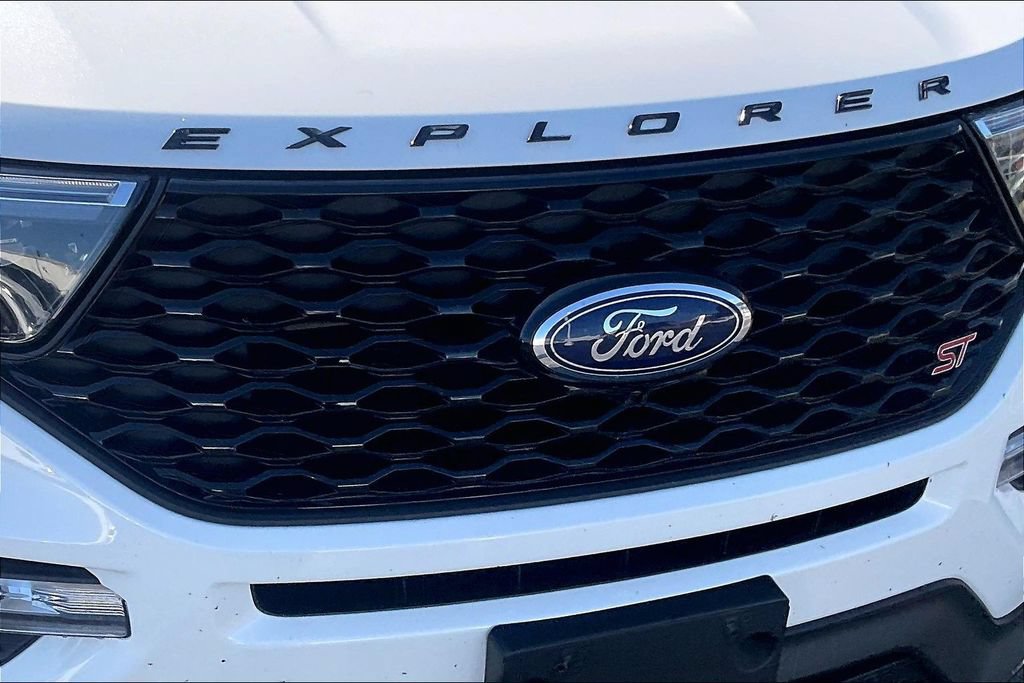 Certified 2020 Ford Explorer ST w/ ST Street Pack AWD/4WD image 31