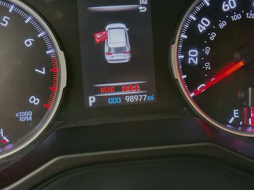 Used 2019 Toyota RAV4 LE FWD image 19