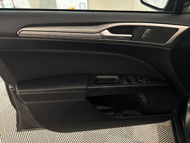 Certified 2018 Ford Fusion SE image 15