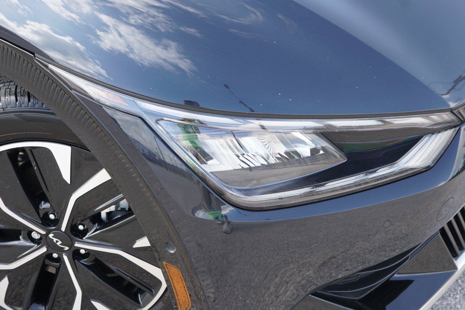 Used 2024 Kia EV6 Wind w/ Wind Technology Package RWD image 3