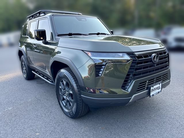 Used 2024 Lexus GX 550 AWD/4WD image 2
