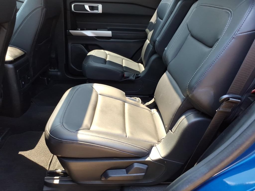 Certified 2023 Ford Explorer XLT w/ Equipment Group 202A AWD/4WD image 10