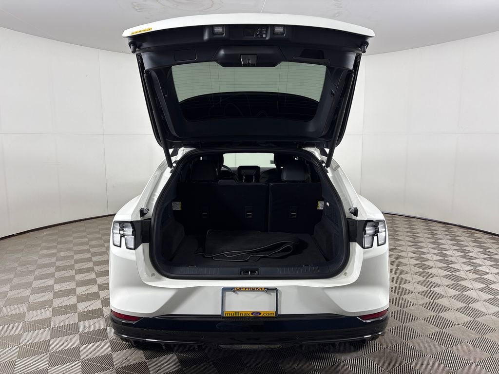 Certified 2025 Ford Mustang Mach-E GT image 30