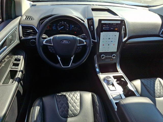 Certified 2023 Ford Edge Titanium AWD/4WD image 11