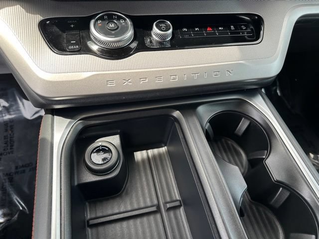 Certified 2025 Ford Expedition Max Active AWD/4WD image 27