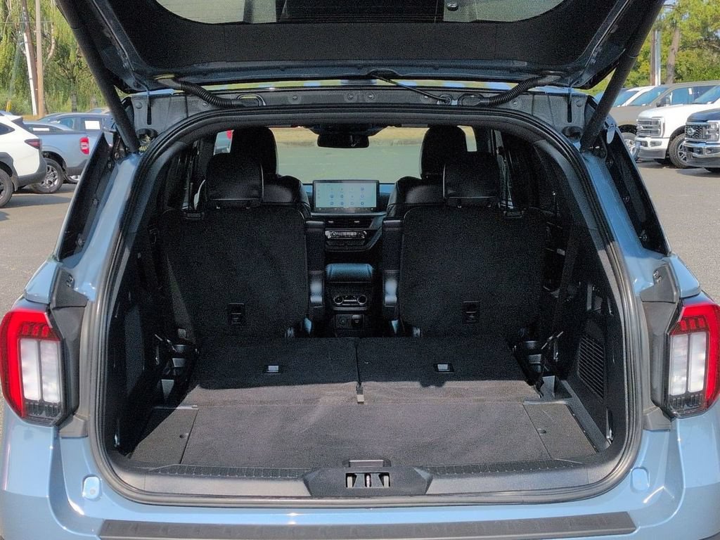 Certified 2025 Ford Explorer ST AWD/4WD image 27