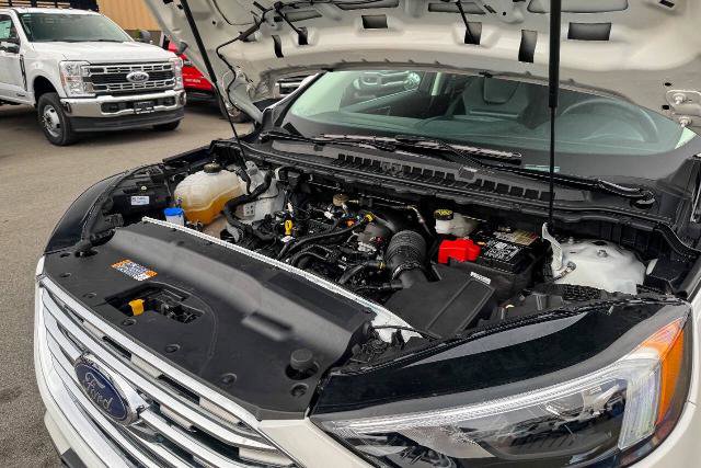 Certified 2022 Ford Edge Titanium AWD/4WD image 37