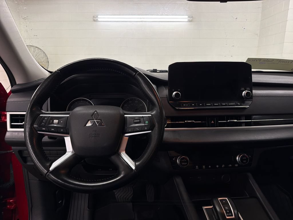 Used 2024 Mitsubishi Outlander SE AWD/4WD image 8