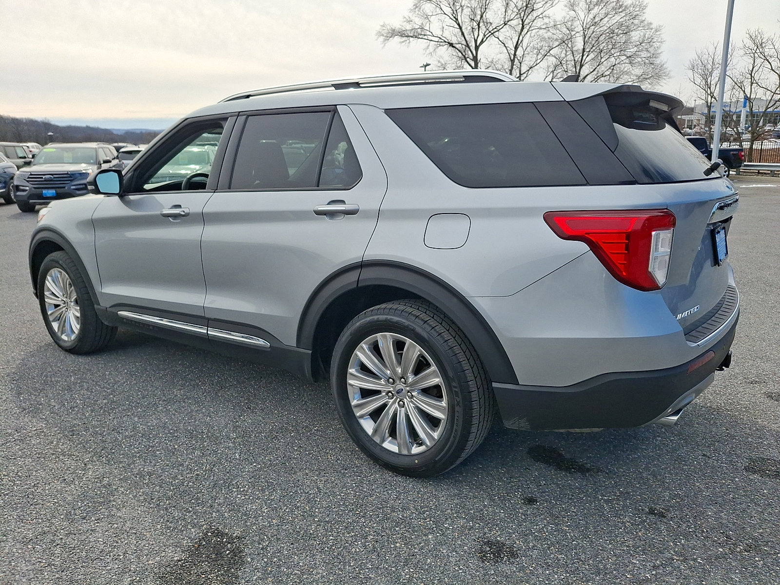 Certified 2023 Ford Explorer Limited w/ Limited Technology Package image 2
