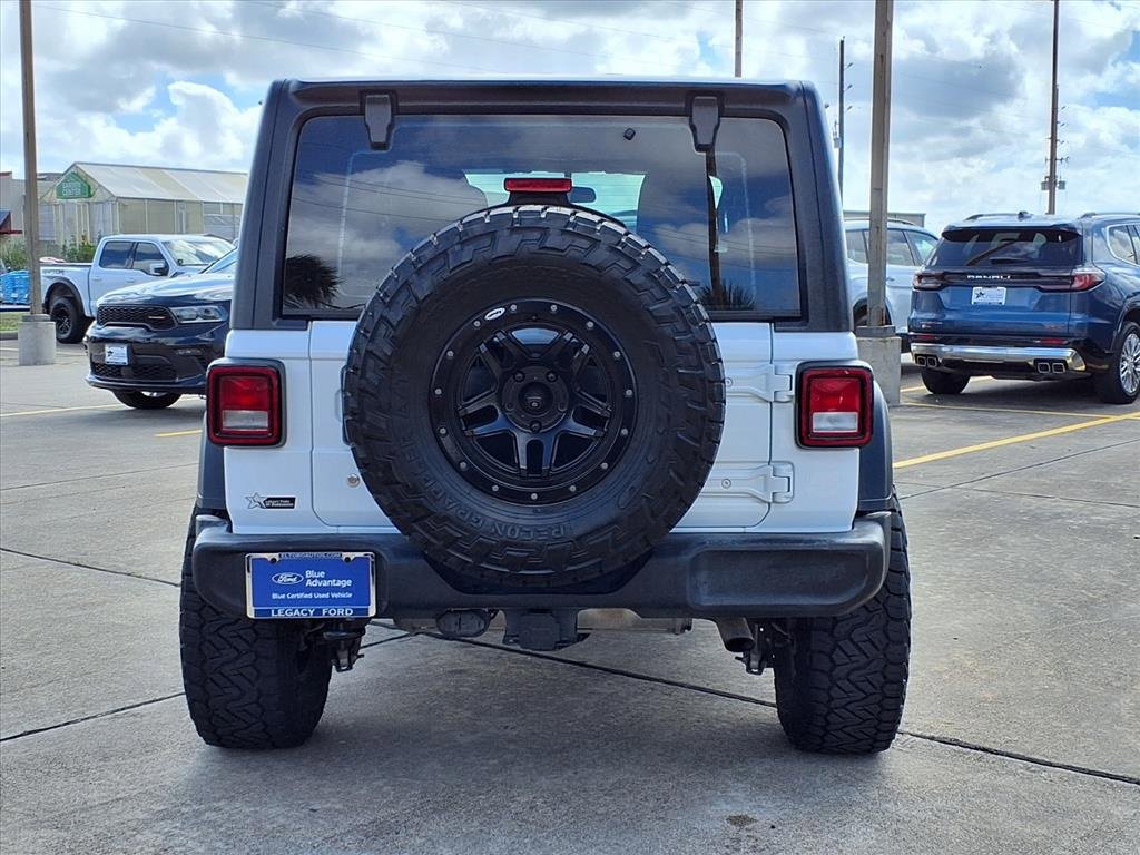 Used 2018 Jeep Wrangler Unlimited Sport image 5