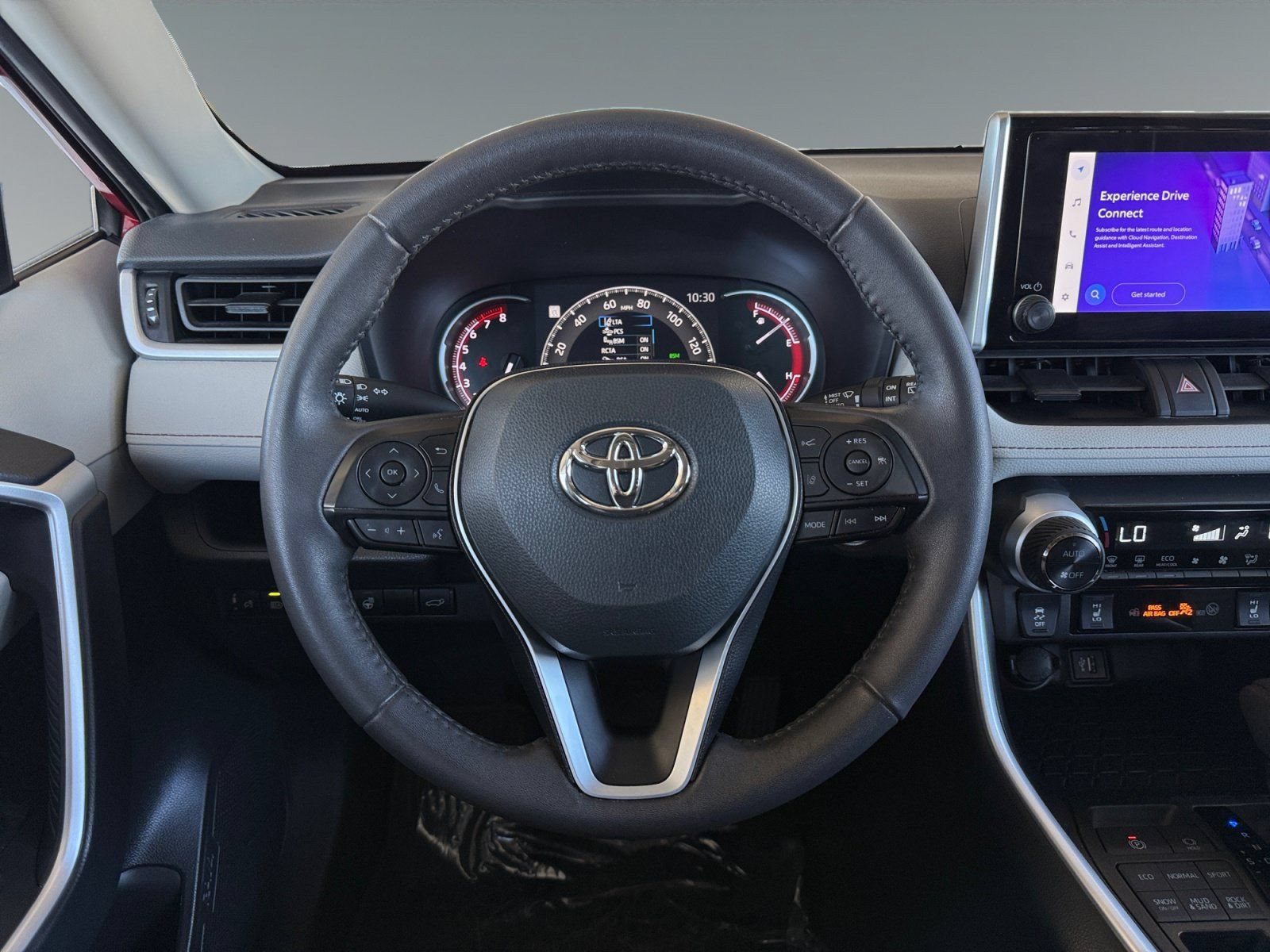 Used 2023 Toyota RAV4 XLE w/ Convenience Package AWD/4WD image 17