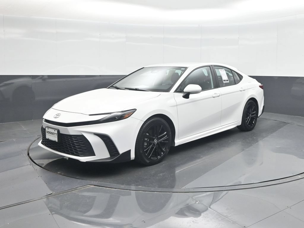 Used 2025 Toyota Camry SE FWD image 30