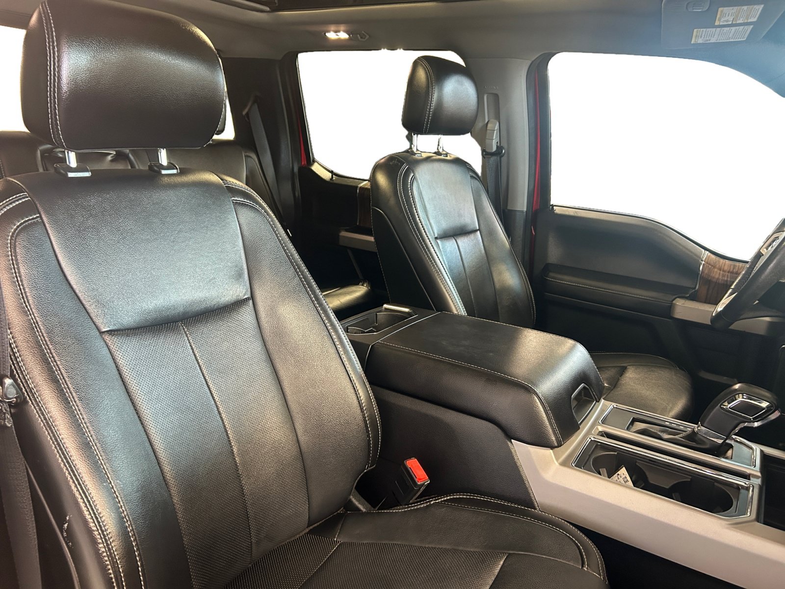 Certified 2019 Ford F150 Lariat w/ Equipment Group 502A Luxury AWD/4WD image 22