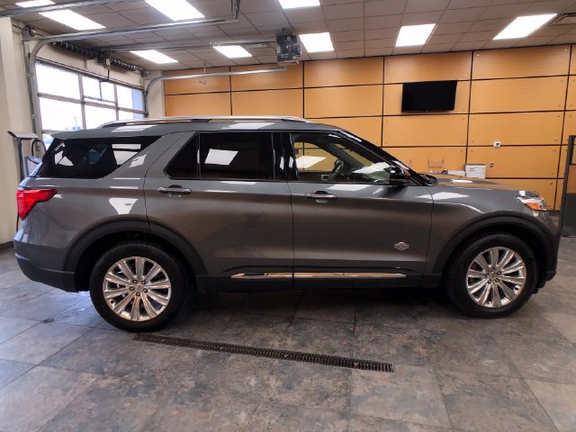 Certified 2022 Ford Explorer King Ranch w/ Premium Technology Package AWD/4WD image 8