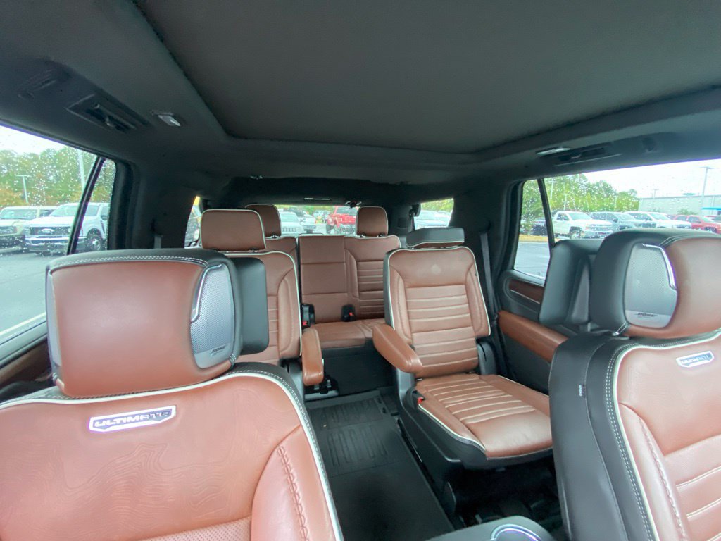 Used 2023 GMC Yukon Denali Ultimate AWD/4WD image 30