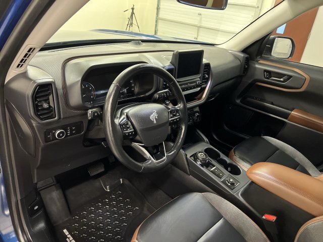 Certified 2023 Ford Bronco Sport Outer Banks w/ Tech Package AWD/4WD image 11
