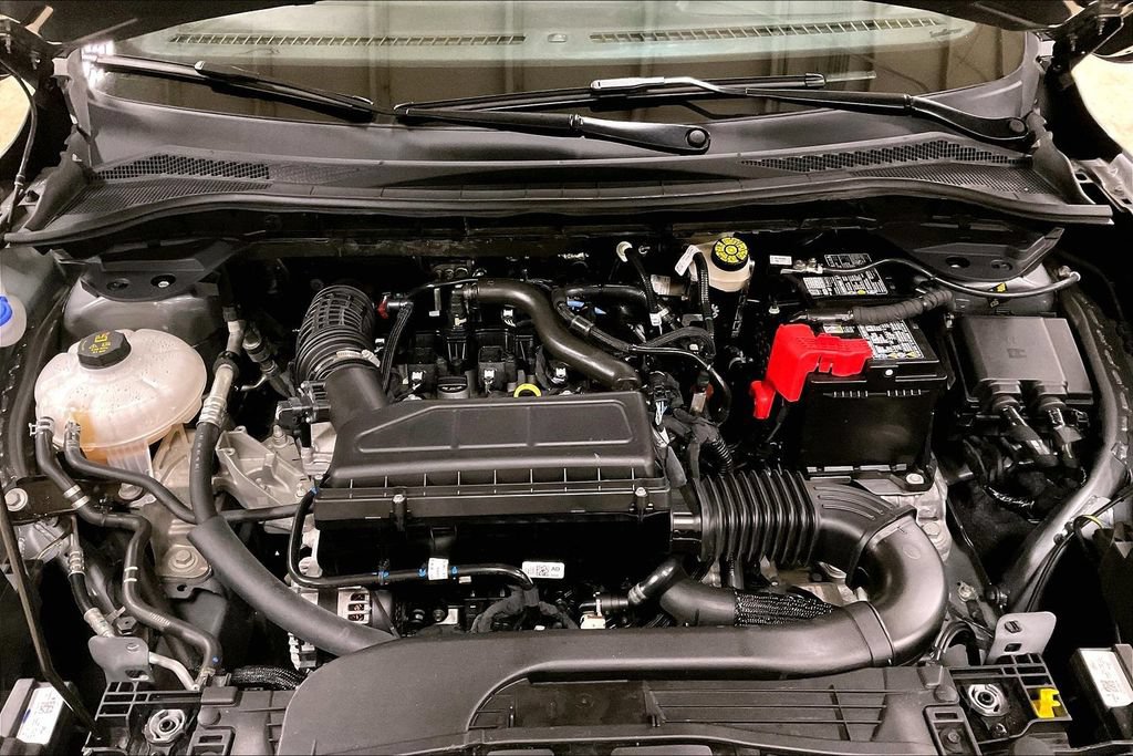 Certified 2025 Ford Escape ST-Line AWD/4WD image 10