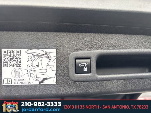 Used 2024 Toyota Sienna Platinum FWD image 14