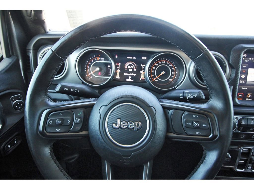 Used 2022 Jeep Gladiator Sport image 16