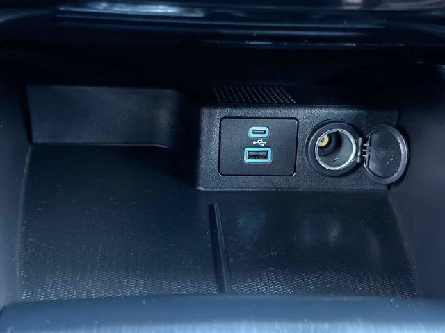 Certified 2023 Ford Escape ST-Line w/ Tech Pack #1 AWD/4WD image 33